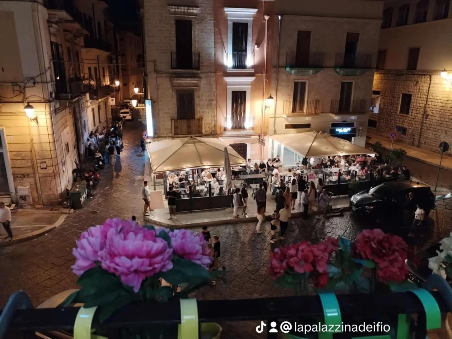 La Palazzina Dei Fiori Bari Exterior foto